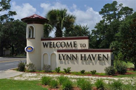 Lynn haven - Lynn Haven is known for some of its popular attractions, which include: Annie's Hideaway Pub; Kaleidoscope Theatre; Nature Walk Golf Club; Bounce A Roo Bay; Adonia